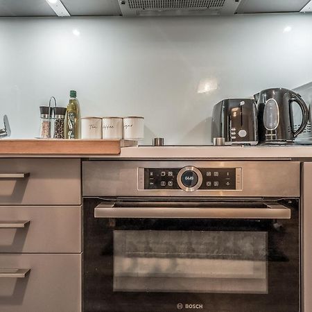 Spacious & Cosy Studio Flat In The Heart Of Edinburgh City Centre المظهر الخارجي الصورة