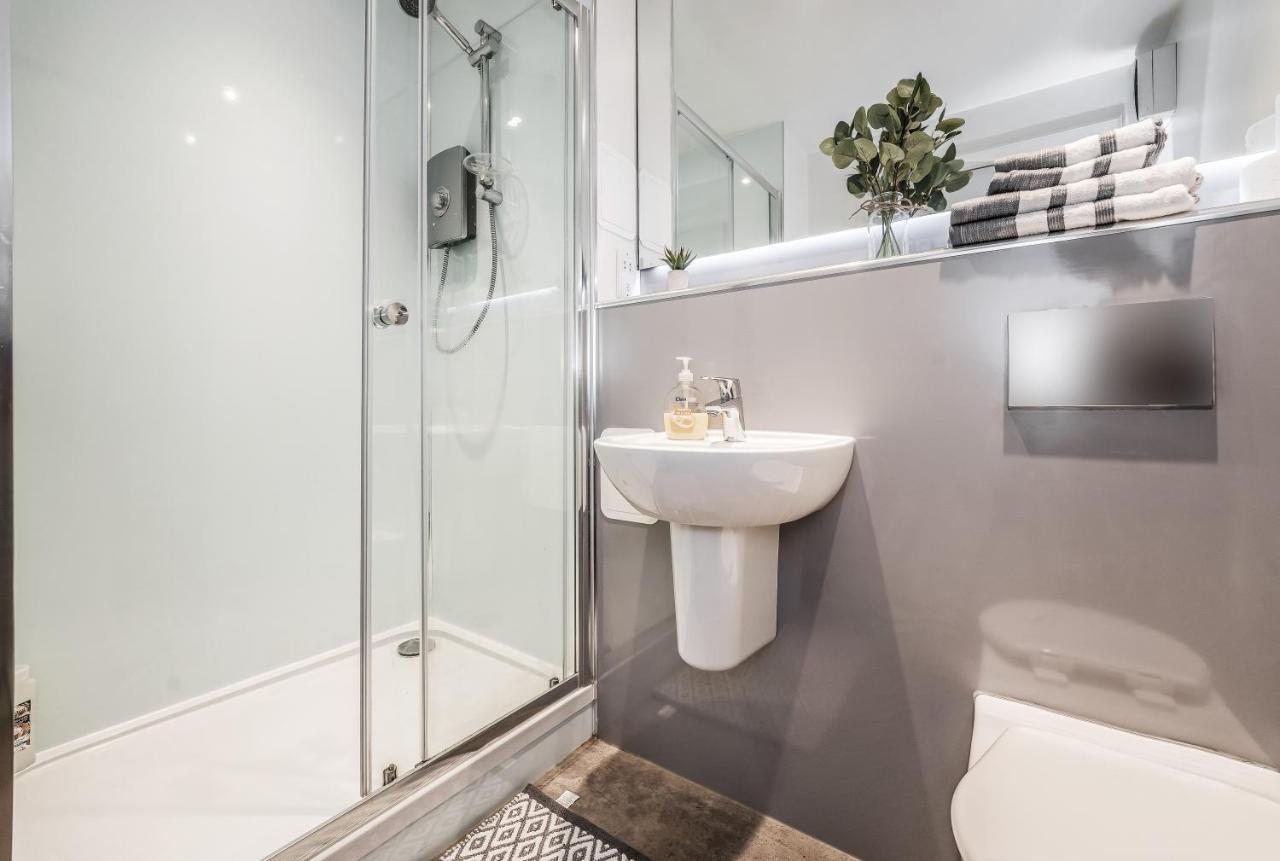 Spacious & Cosy Studio Flat In The Heart Of Edinburgh City Centre المظهر الخارجي الصورة