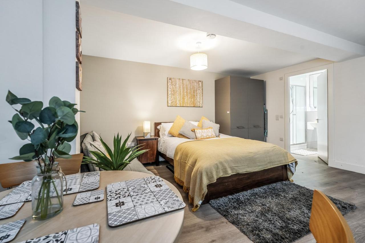 Spacious & Cosy Studio Flat In The Heart Of Edinburgh City Centre المظهر الخارجي الصورة