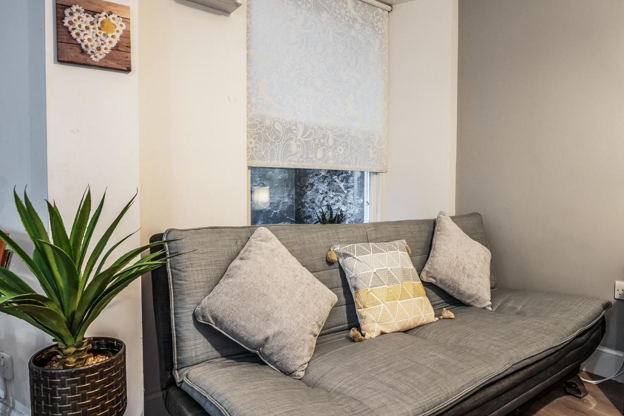 Spacious & Cosy Studio Flat In The Heart Of Edinburgh City Centre المظهر الخارجي الصورة